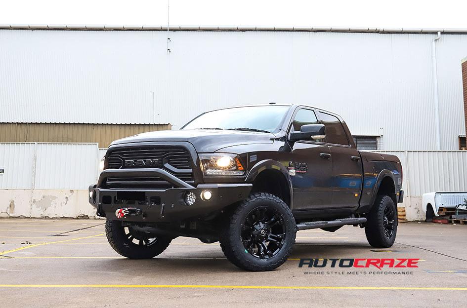 DODGE-RAM-VAPOR-MATTE-BLACK